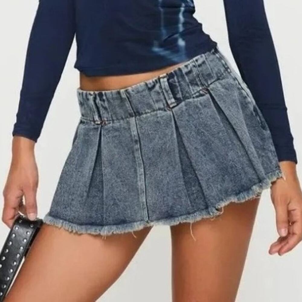 Lioness Allure 90s Pleated Mini Skort Faded Denim Low Rise New NWT Size 6